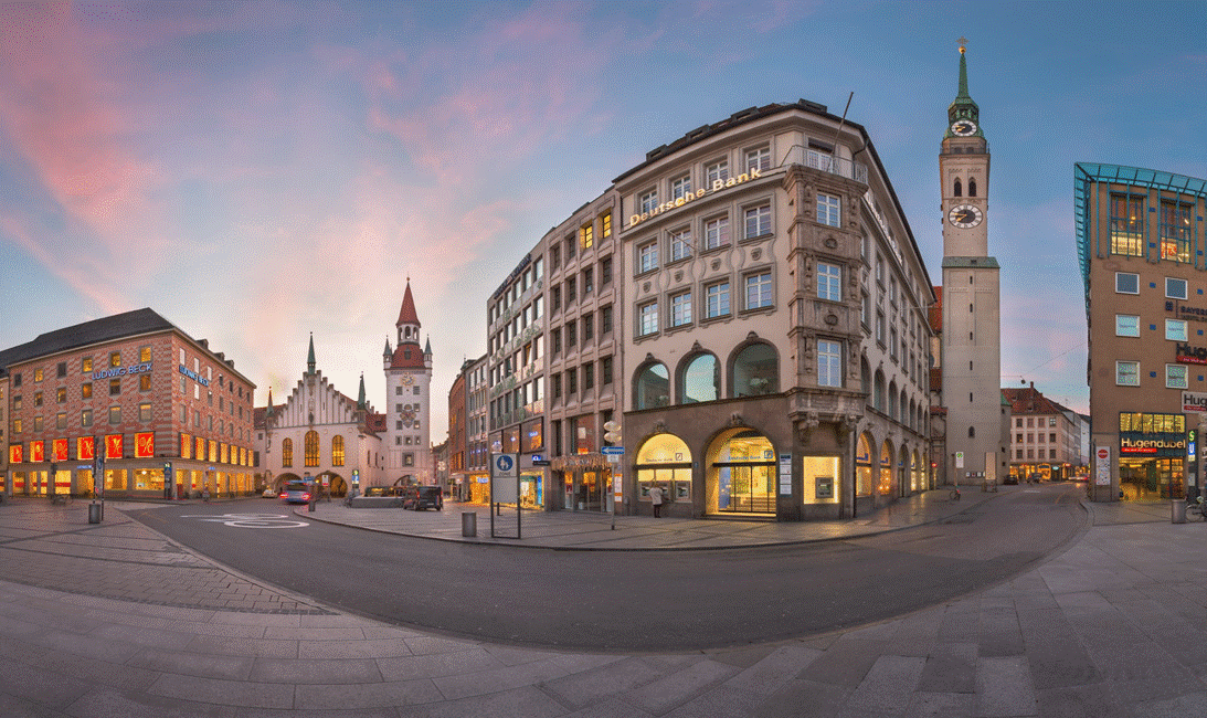 Panoramafoto vom Marienplatz.